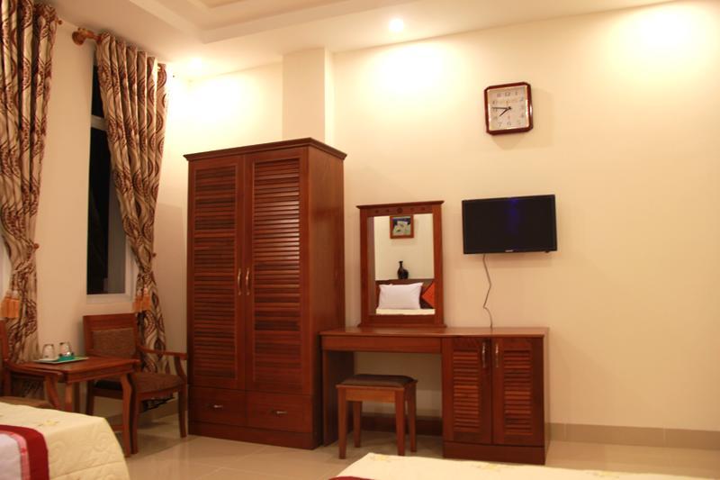 Tuyet Van Hotel Da Nang Exterior photo