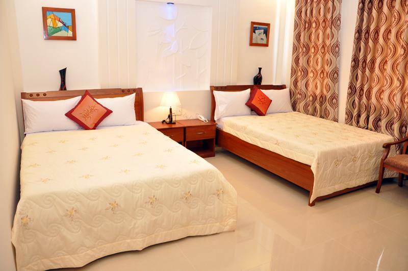 Tuyet Van Hotel Da Nang Exterior photo