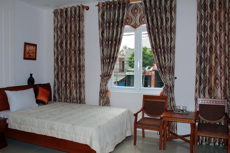 Tuyet Van Hotel Da Nang Exterior photo